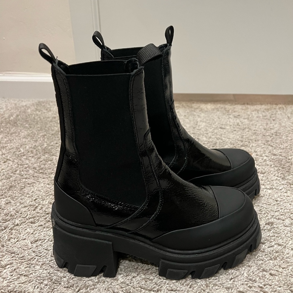 Ganni boots